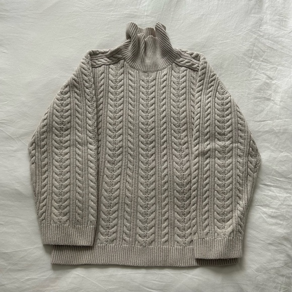 Aritzia Cream Cable Knit Turtleneck Sweater - Picture 2 of 2